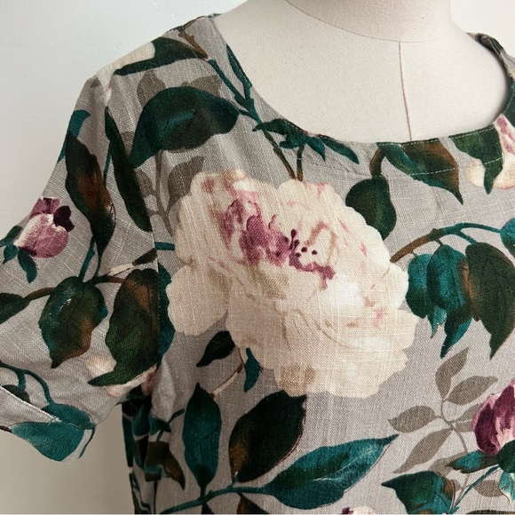 Bold Floral Textured Mini Dress Small - Picture 2 of 9